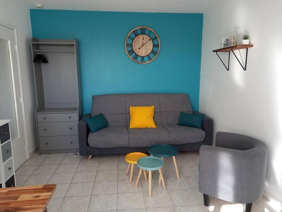 Appart 2/4 Pers Proche Centre Avec Balcon, Parking Narbonne Extérieur photo