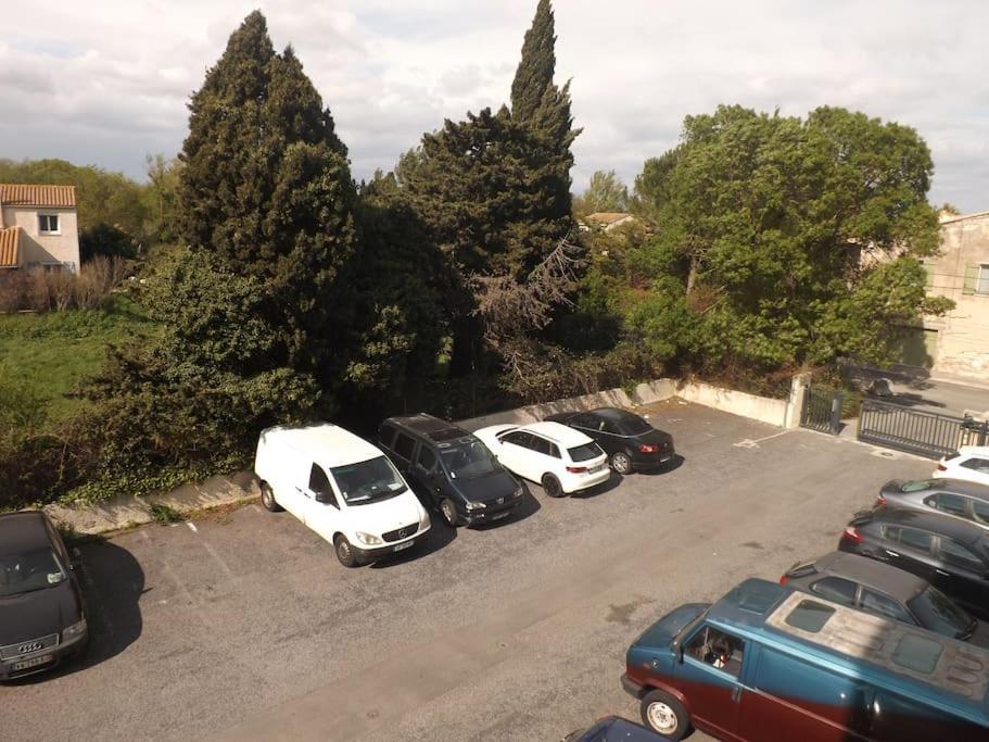 Appart 2/4 Pers Proche Centre Avec Balcon, Parking Narbonne Extérieur photo